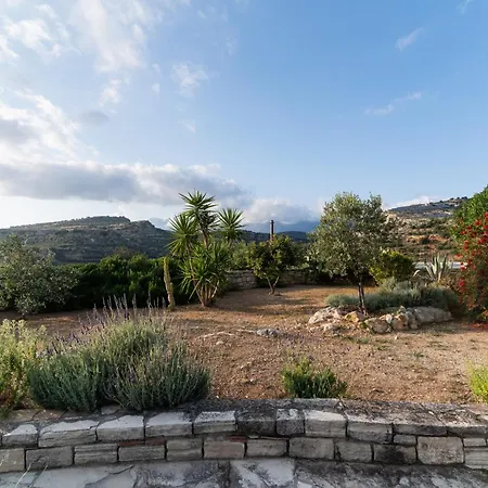 Villa Carob