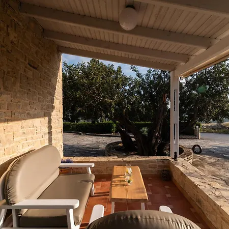 Villa Carob *