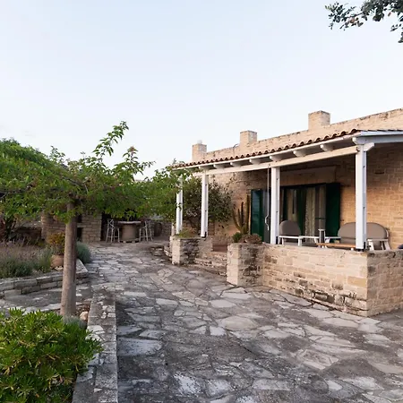 Villa Carob Moírai