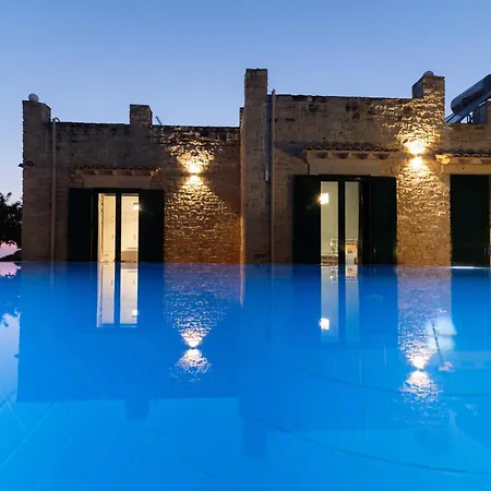 Villa Carob Moírai