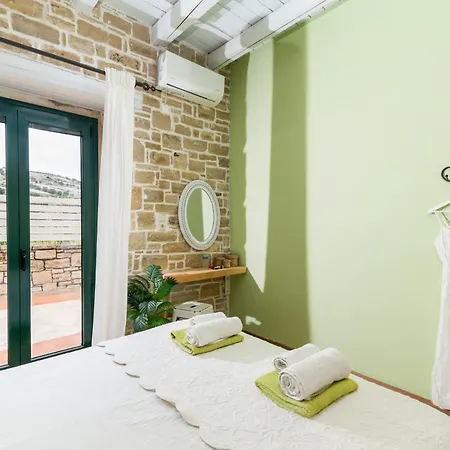 Carob Villa *